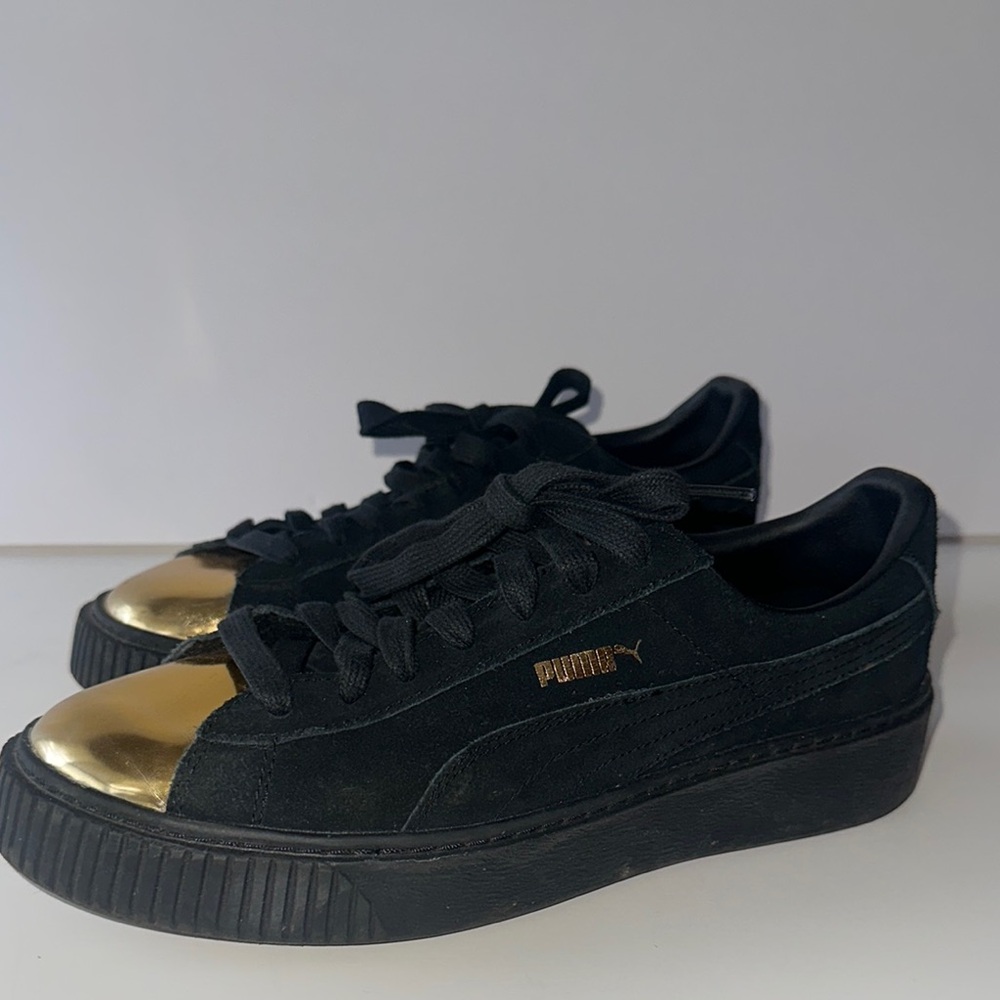 PUMA Women's Black and Gold Sneakers